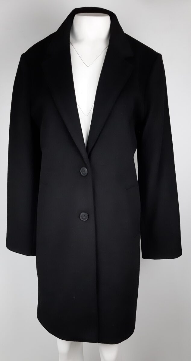 Παλτό ίσια γραμμή με μαύρα κουμπιά